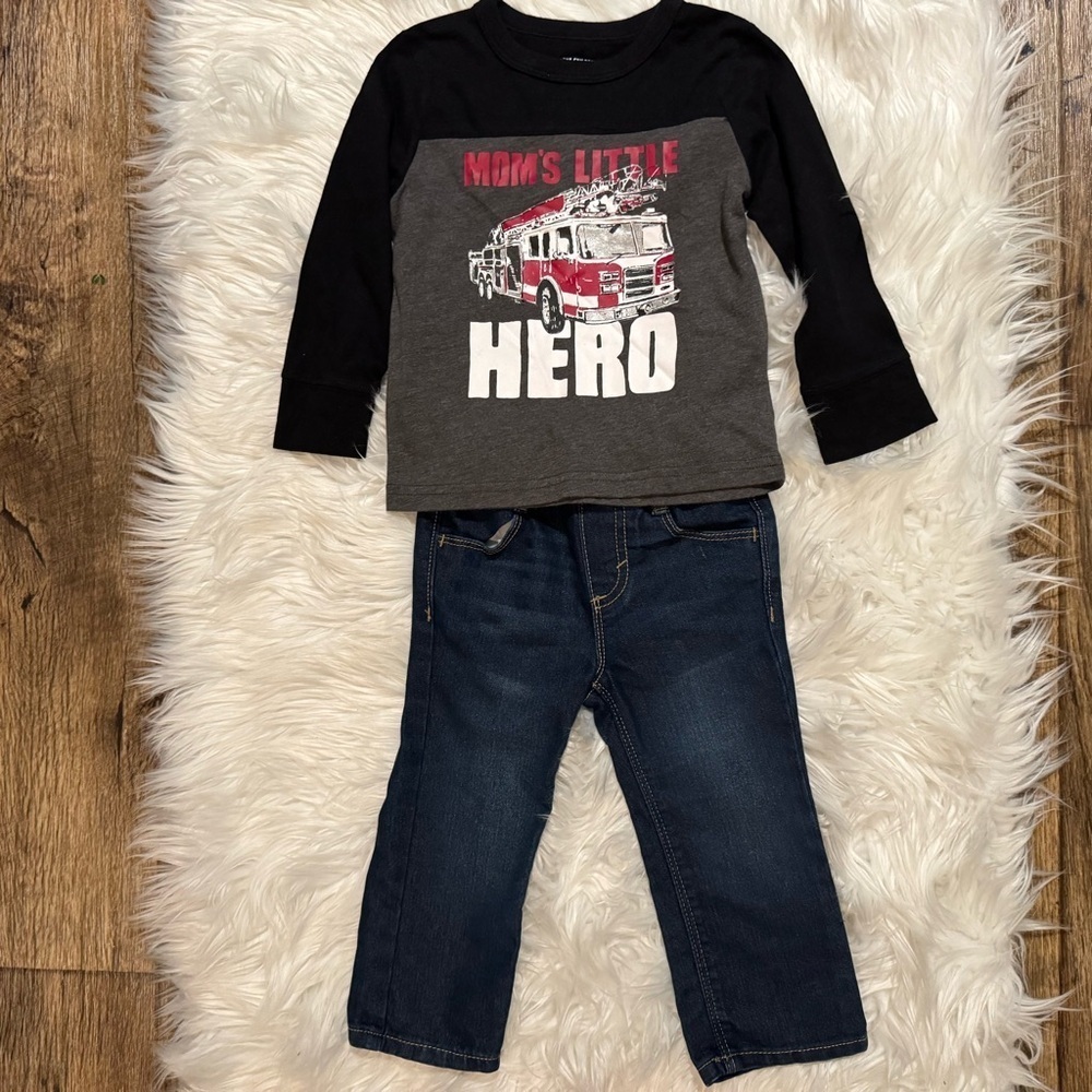 The Children’s Place Toddler Boy 2 Piece Matching‎ Set Size 18-24 Months